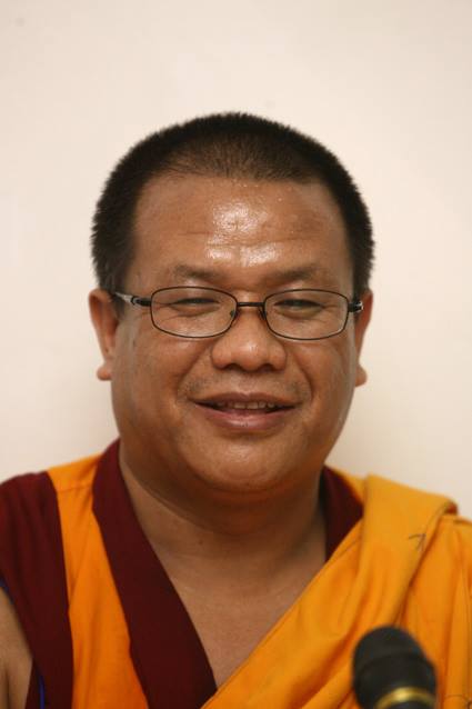 HE Khenpo Thubtan Dorji 